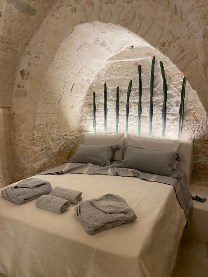 Alesia Luxury Cave Bed and Breakfast Ostuni Εξωτερικό φωτογραφία