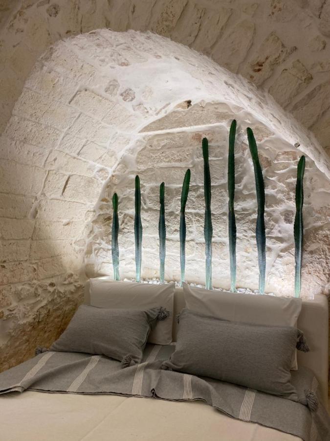 Alesia Luxury Cave Bed and Breakfast Ostuni Εξωτερικό φωτογραφία