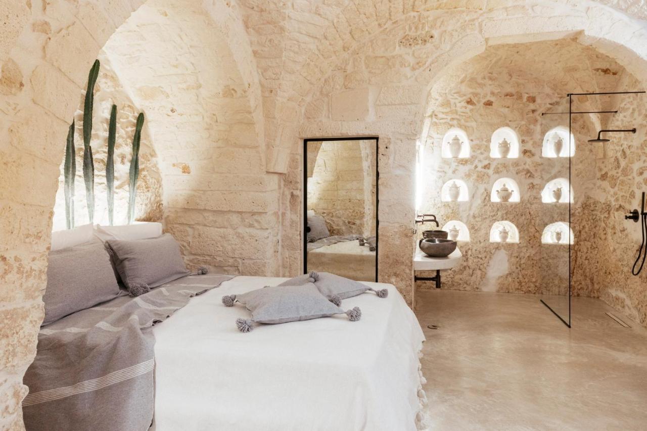 Alesia Luxury Cave Bed and Breakfast Ostuni Εξωτερικό φωτογραφία