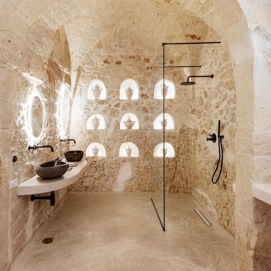 Alesia Luxury Cave Bed and Breakfast Ostuni Εξωτερικό φωτογραφία